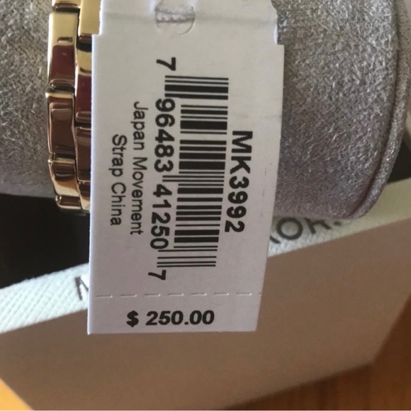 *BRAND NEW* Michael Kors MK3992 Watch - Picture 2 of 6